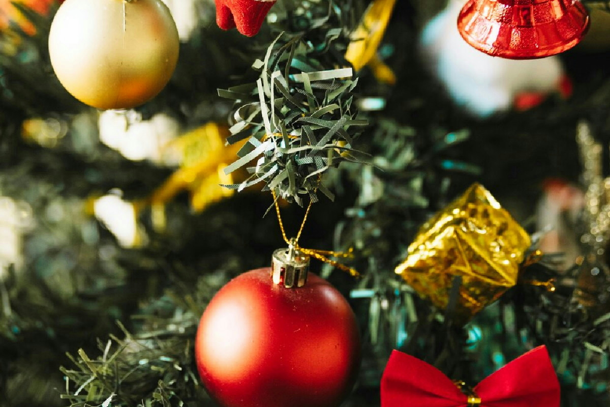 Il dettaglio innovativo nell’albero di Natale 2025 che cambia le decorazioni tradizionali e le richieste a dicembre