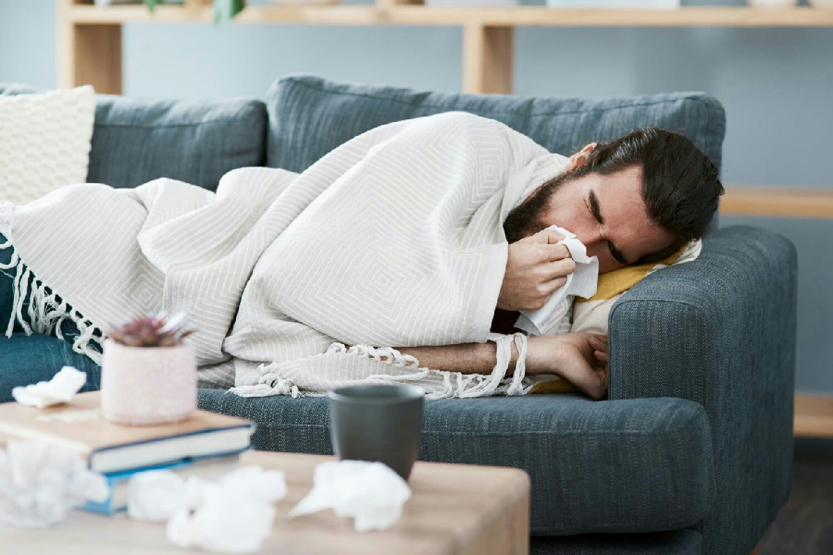 L’influenza in Italia: i principali sintomi e le cause che tengono 4 milioni di persone a letto