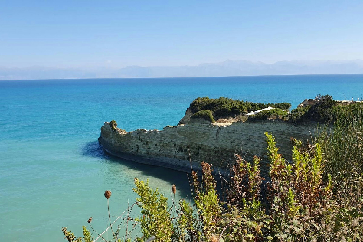 Palmarola e altre spiagge uniche: le bellezze naturali che incantano la costa spagnola